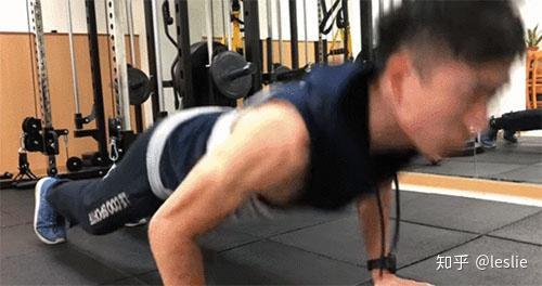 国产徒手健身大神视频,打造完美身材！