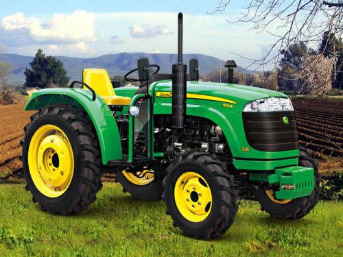 国产迪尔拖拉机的视频,性能卓越，助力农业现代化